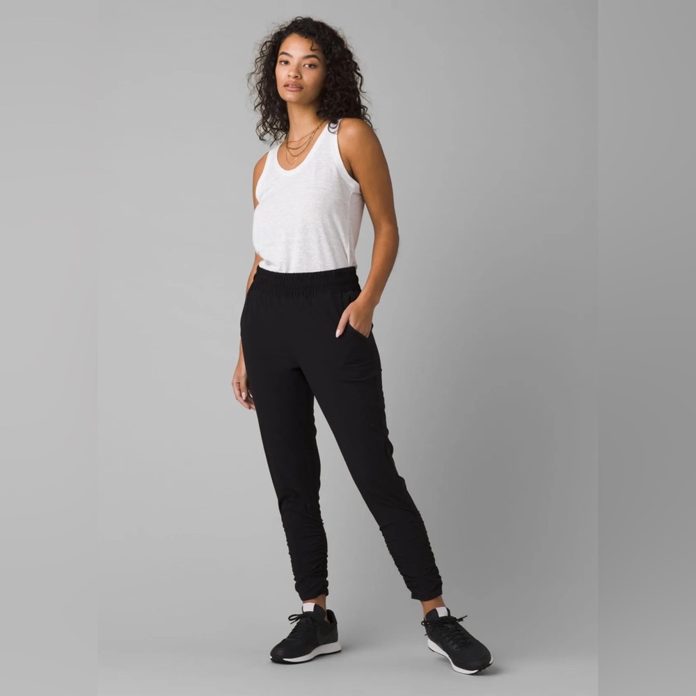 PrAna Railay Pant High rise-Relaxed
Ruching at hem side seems Size Extra-Small